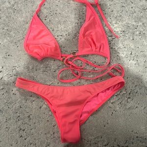 bring pink bikini! Y2K